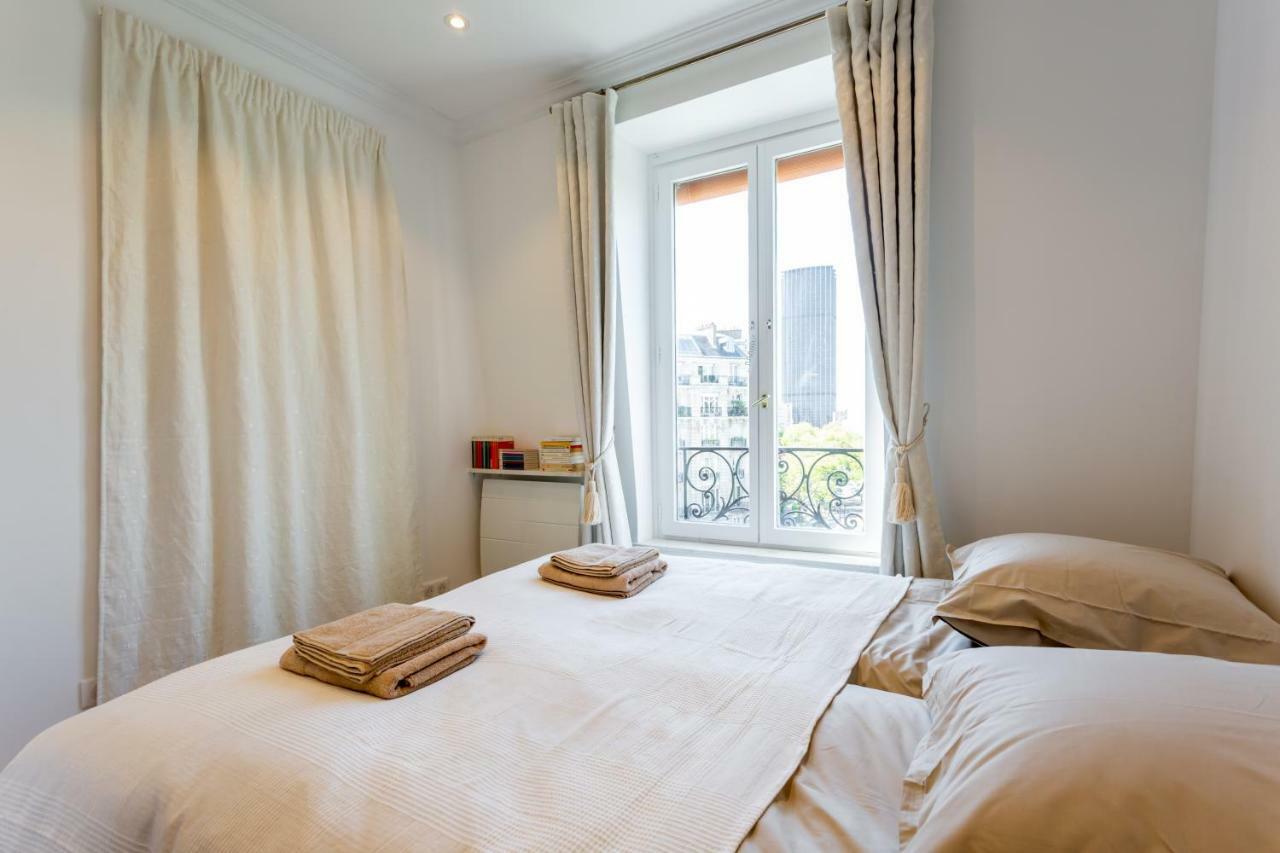 Cozy Studio With Amazing View Paris Exterior photo
